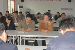 10月28日我廠(chǎng)召開(kāi)安全會(huì )議